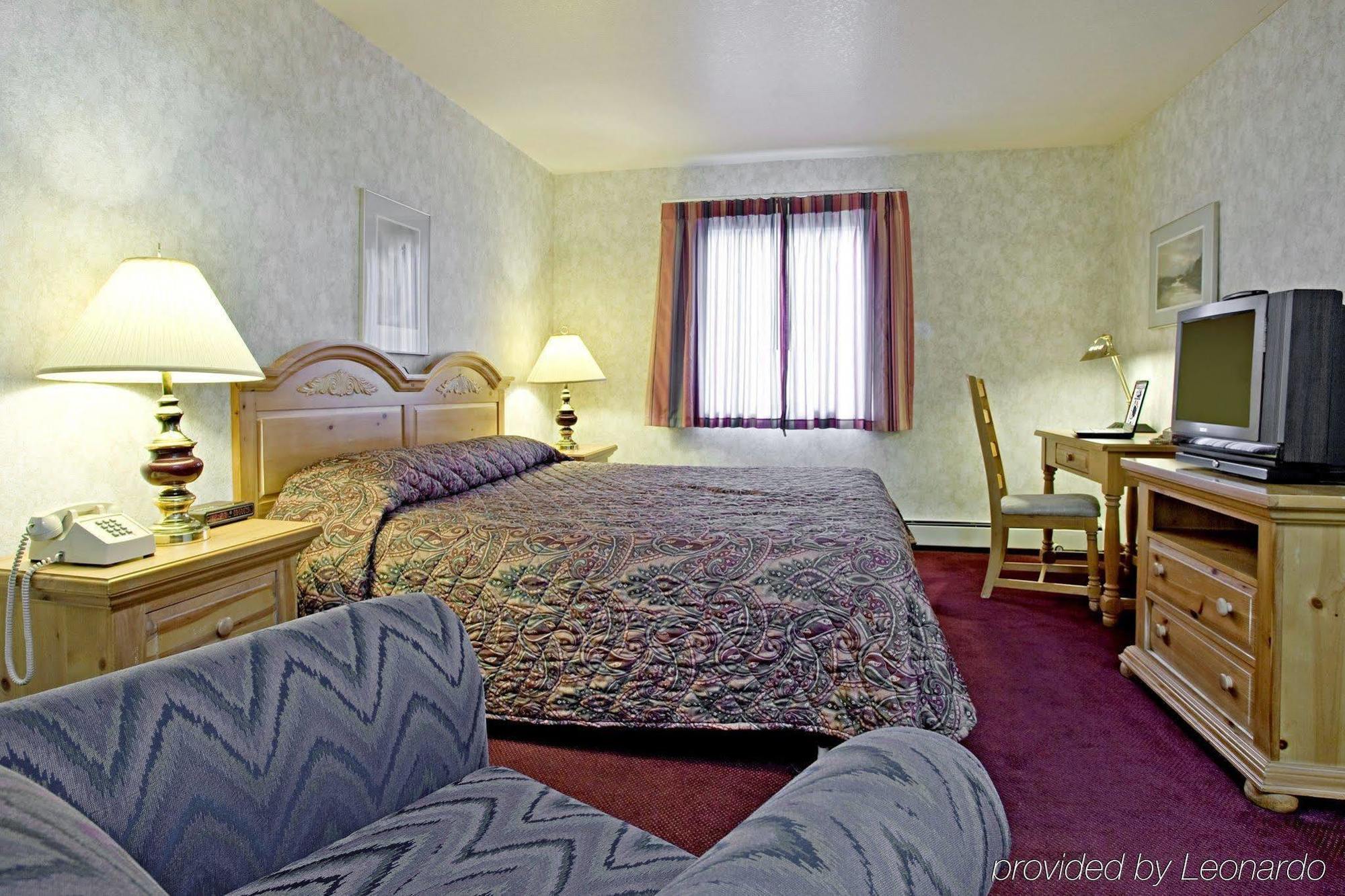Americas Best Value Inn & Suites Anchorage Airport Exterior photo