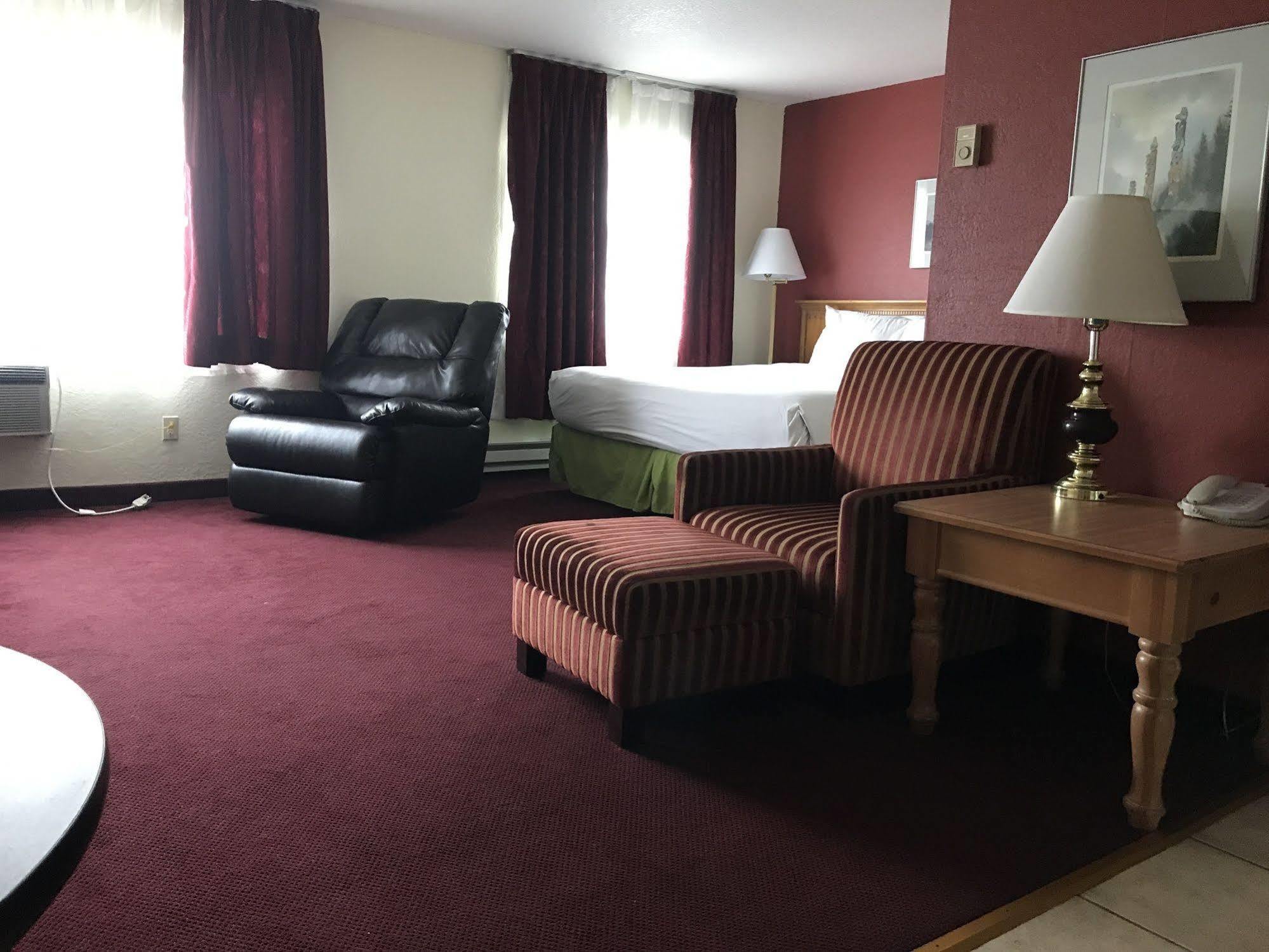 Americas Best Value Inn & Suites Anchorage Airport Exterior photo