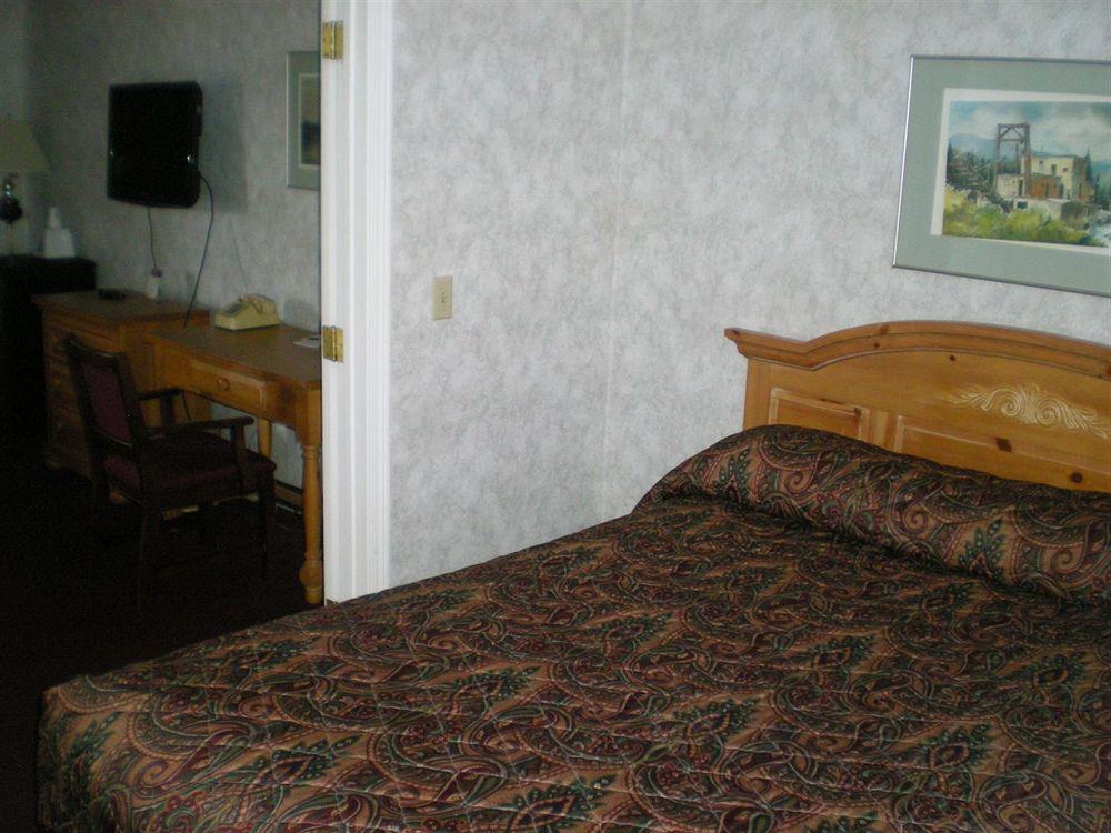 Americas Best Value Inn & Suites Anchorage Airport Room photo